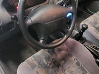 Gebraucht Mitsubishi Carisma 90 PS (66 kW) 1998 Grau Limousine