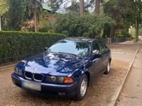 Gebraucht BMW 523 170 PS (125 kW) 1998 Blau Limousine