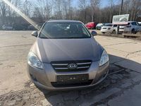 Gebraucht Kia Ceed EX 122 PS (89 kW) 2007 Beige Kleinwagen