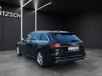 Gebraucht Audi A4 Advanced 190 PS (139 kW) 2020 Mythosschwarz metallic Kombi