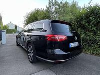 Gebraucht VW Passat Highline 150 PS (110 kW) 2015 Schwarz Kombi