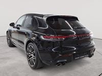 Gebraucht Porsche Macan 265 PS (194 kW) 2024 Tiefschwarzmetallic SUV