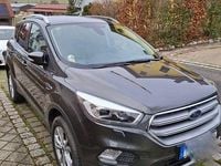 Gebraucht Ford Kuga Titanium 150 PS (110 kW) 2018 Grau SUV