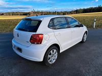 Gebraucht VW Polo 90 PS (66 kW) 2014 Weiß Kleinwagen