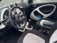 Gebraucht Smart ForFour 71 PS (52 kW) 2014 Schwarz Kleinwagen