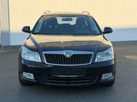 Gebraucht Skoda Octavia Ambiente 122 PS (89 kW) 2010 Schwarz Kombi