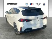 Gebraucht BMW M135 Performance 300 PS (220 kW) 2025 Alpinweiß uni Kleinwagen