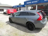 Gebraucht Volvo V60 Summum 190 PS (139 kW) 2017 Osmium grey Kombi