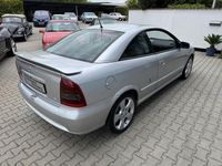 Gebraucht Opel Astra 147 PS (108 kW) 2003 Silber Coupé