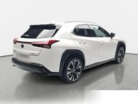 Gebraucht Lexus UX 145 PS (106 kW) 2020 Metallic SUV