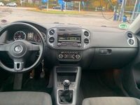 gebraucht VW Tiguan 2.0 TDI 81kW BlueMot Tech Sport & Sty...