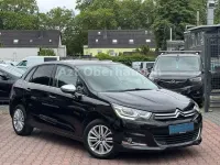 Gebraucht Citroën C4 SELECTION 131 PS (96 kW) 2015 Schwarz Limousine