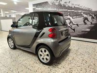 gebraucht Smart ForTwo Coupé MHD AUT. *GRAU MATT/NAVI/LEDER/52 KW*