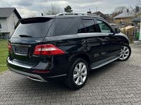 Gebraucht Mercedes ML350 258 PS (189 kW) 2012 Schwarz SUV