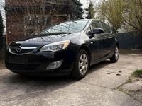 Gebraucht Opel Astra 87 PS (63 kW) 2010 Schwarz Kleinwagen
