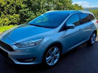 Gebraucht Ford Focus Trend 101 PS (74 kW) 2017 Grau Kombi