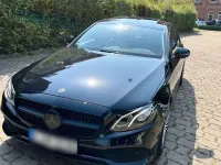 Gebraucht Mercedes E220 AMG 194 PS (142 kW) 2018 Schwarz Limousine