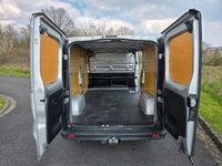 Gebraucht Renault Trafic 95 PS (69 kW) 2020 Weiß Van / Kleinbus