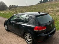 Gebraucht VW Golf VI 105 PS (77 kW) 2011 Schwarz Kleinwagen