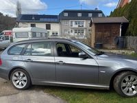 Gebraucht BMW 320 Exclusive 184 PS (135 kW) 2012 Grau Kombi