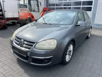 Gebraucht VW Jetta Sportline 140 PS (102 kW) 2005 Grau Limousine