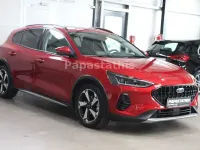 Gebraucht Ford Focus Active X 125 PS (91 kW) 2023 Rot Limousine