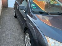 Gebraucht Ford Focus 109 PS (80 kW) 2006 Grau Limousine