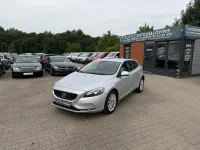 Gebraucht Volvo V40 You! 120 PS (88 kW) 2015 Silber Limousine