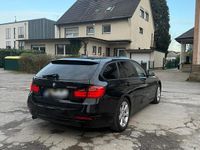 Gebraucht BMW 320 184 PS (135 kW) 2013 Schwarz Kombi