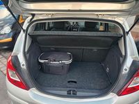 Gebraucht Opel Corsa Edition 69 PS (50 kW) 2010 Silber Kleinwagen