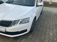 Gebraucht Skoda Octavia Ambition 150 PS (110 kW) 2020 Weiß Kombi