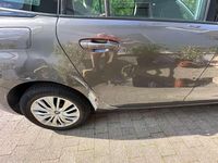 Gebraucht Citroën C4 SpaceTourer Feel 120 PS (88 kW) 2018 Lackierung platiniumgrau/meta Van / Kleinbus
