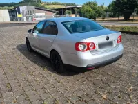 Gebraucht VW Jetta 105 PS (77 kW) 2006 Silber Limousine