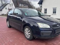 Gebraucht Ford Focus Ambiente 80 PS (58 kW) 2004 Blau Limousine