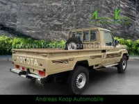 Neu Toyota Land Cruiser 204 PS (150 kW) 2026 Beige SUV