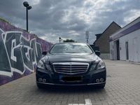 Gebraucht Mercedes E220 170 PS (125 kW) 2009 Schwarz Limousine