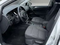 Gebraucht VW Golf VII Comfortline 125 PS (91 kW) 2018 Weiß Limousine