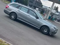 Gebraucht Mercedes E250 204 PS (150 kW) 2010 Grau Kombi