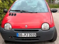 Używany Renault Twingo 58 KM (42 kW) 2004 Czerwony Hatchback