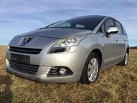 Gebraucht Peugeot 5008 Active 156 PS (114 kW) 2011 Silber Van / Kleinbus