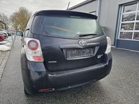 Gebraucht Toyota Verso Travel 126 PS (92 kW) 2013 Schwarz Van / Kleinbus