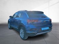 Gebraucht VW T-Roc Style 150 PS (110 kW) 2025 Ravennablau metallic/schwarz SUV