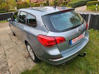Używany Opel Astra Edition 165 KM (121 kW) 2013 Szary Kombi