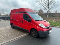 Gebraucht Opel Vivaro 145 PS (106 kW) 2011 Rot Van / Kleinbus
