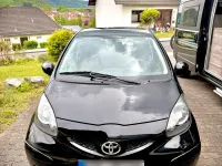 Gebraucht Toyota Aygo 69 PS (50 kW) 2009 Schwarz Kleinwagen