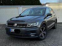 Gebraucht VW Tiguan Sound 150 PS (110 kW) 2018 Grau SUV