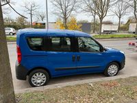 Second-hand Opel Combo 90 CP (66 kW) 2016 Albastru Monovolum