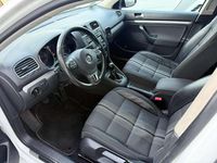 Gebraucht VW Golf VII Match 105 PS (77 kW) 2013 Candyweiß Kombi