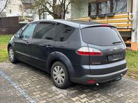 Gebraucht Ford S-MAX Titanium 140 PS (102 kW) 2008 Grau Van / Kleinbus