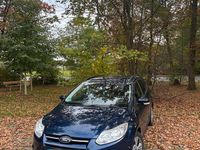 Gebraucht Ford Focus 116 PS (85 kW) 2013 Blau Kombi